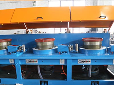 Straight wire drawing machine